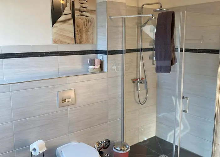 Rhoen Ebert * غيرسفلد